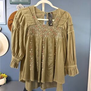 Free People New Romantic Olive Green Women's Top Size:Small Preloved